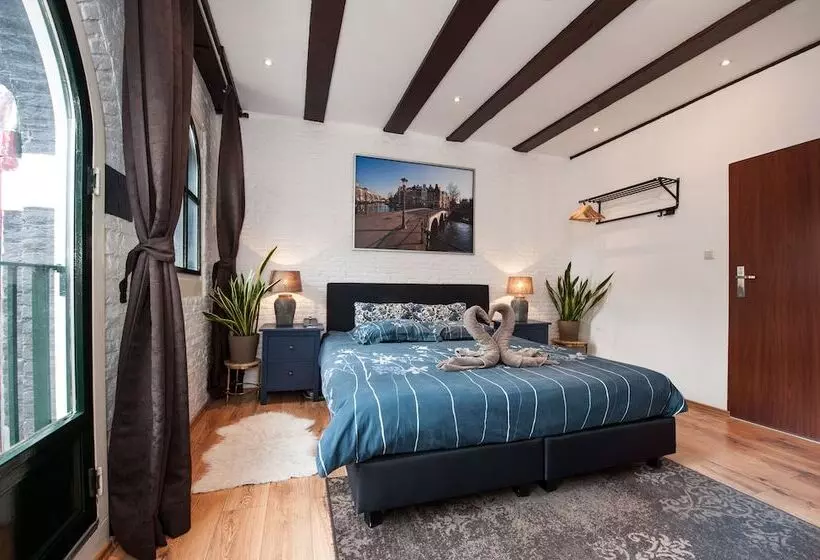 تختخواب و صبحانه Crown Guesthouse Amsterdam