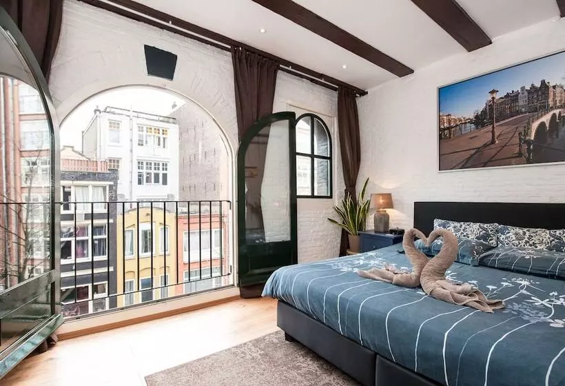 تختخواب و صبحانه Crown Guesthouse Amsterdam