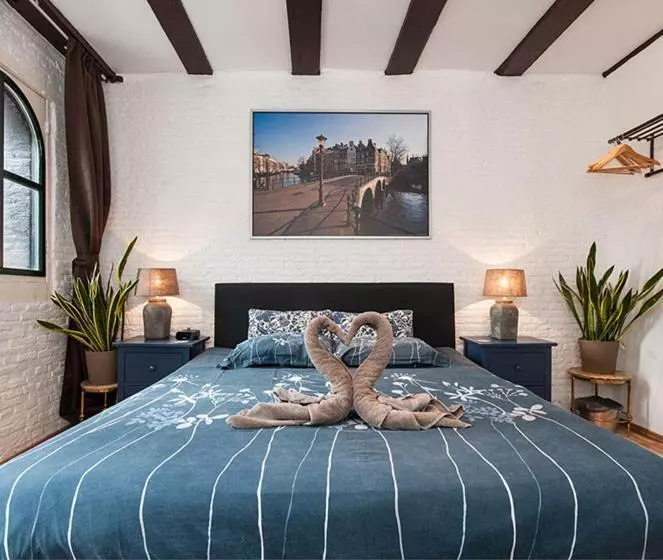 تختخواب و صبحانه Crown Guesthouse Amsterdam