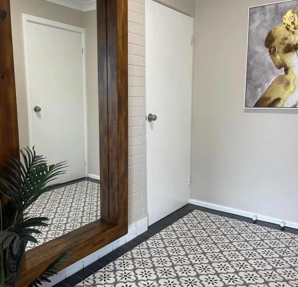 Hotel Country Leisure Motor Inn