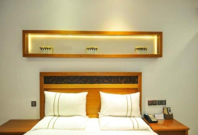 Hotel Jiajie Inn Haikou Yizhong Branch