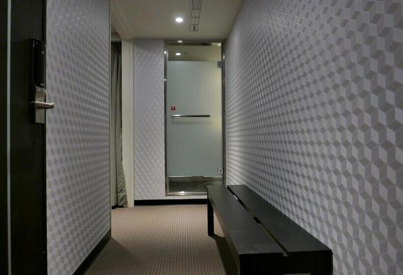 泊居旅店二館 Oursinn Hotel 2