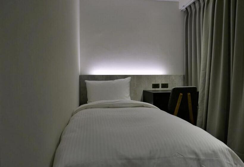 泊居旅店二館 Oursinn Hotel 2