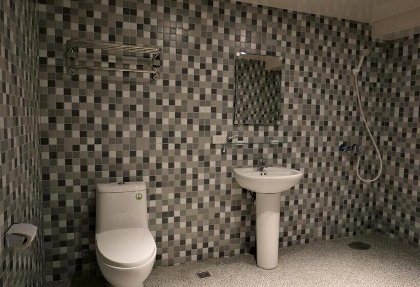 泊居旅店二館 Oursinn Hotel 2