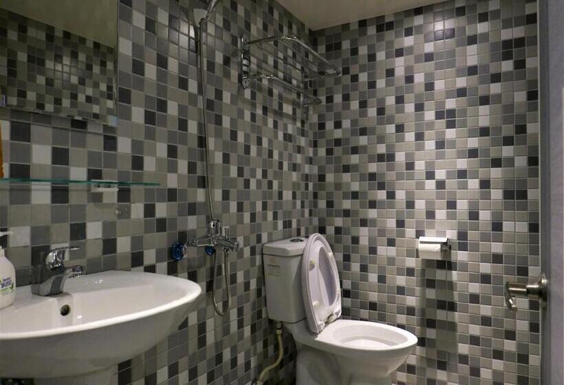 泊居旅店二館 Oursinn Hotel 2