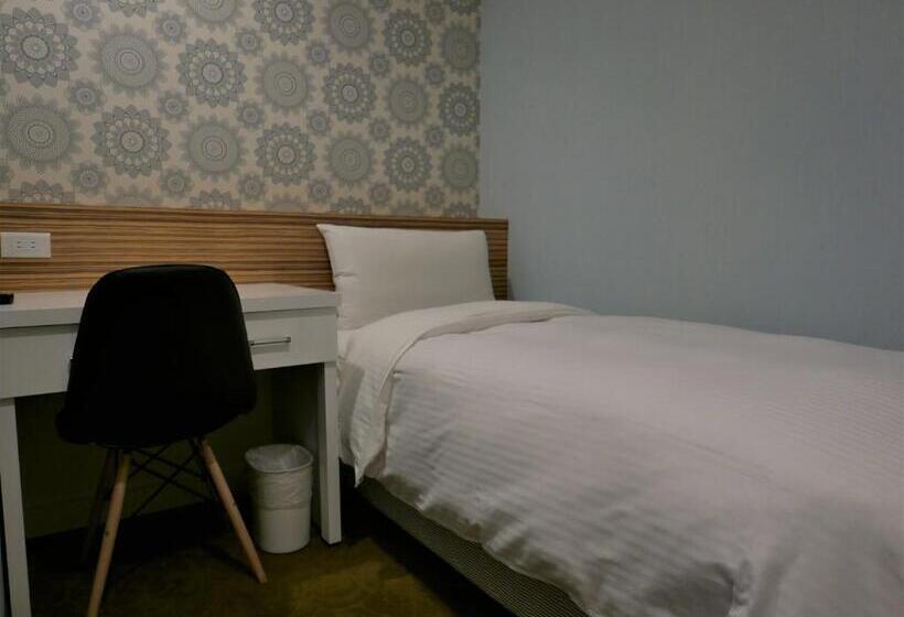 泊居旅店二館 Oursinn Hotel 2