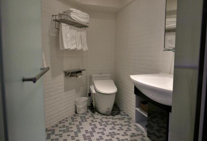 泊居旅店二館 Oursinn Hotel 2