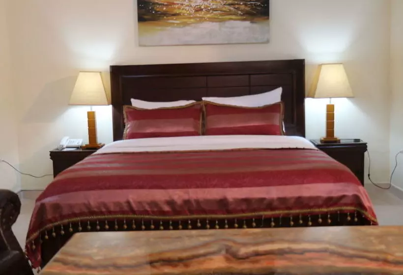 هتل Palm Spring Resort