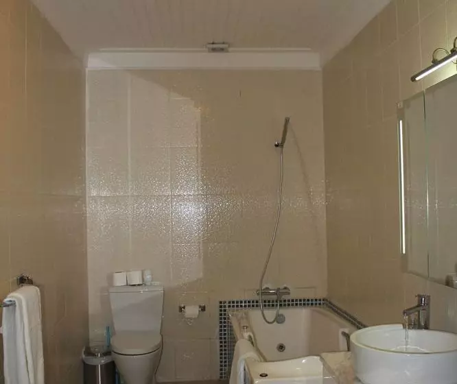 هتل Palm Spring Resort