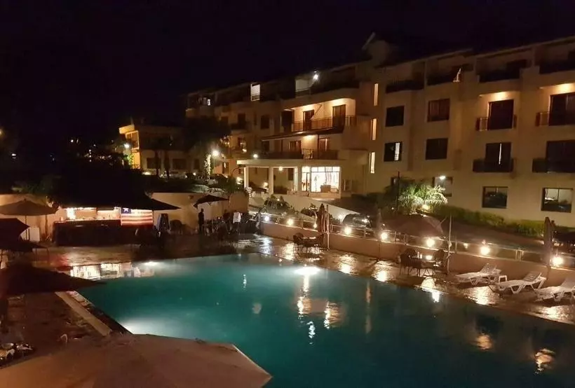 هتل Palm Spring Resort