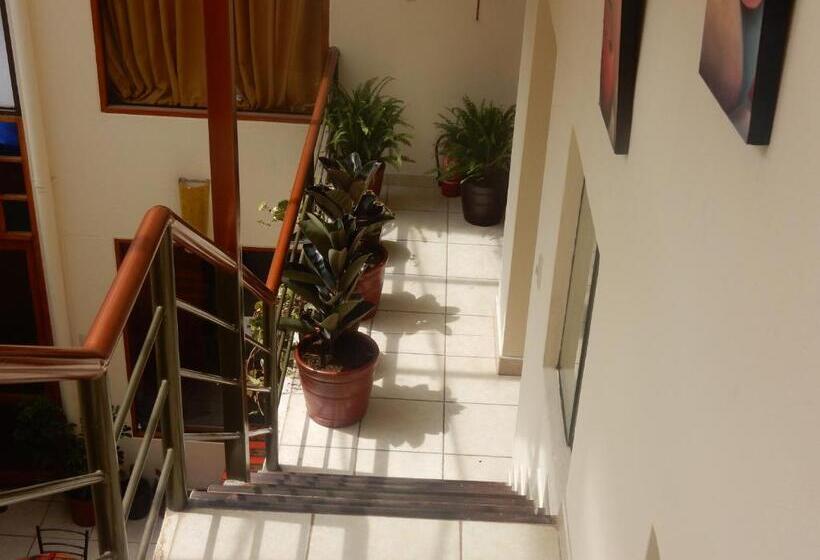 Отель Quechua Apart