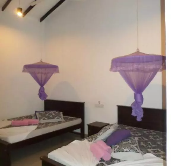ホテル Romana Rest Kataragama