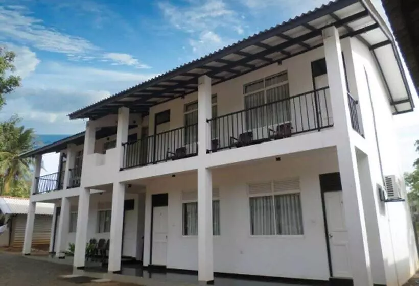 ホテル Romana Rest Kataragama