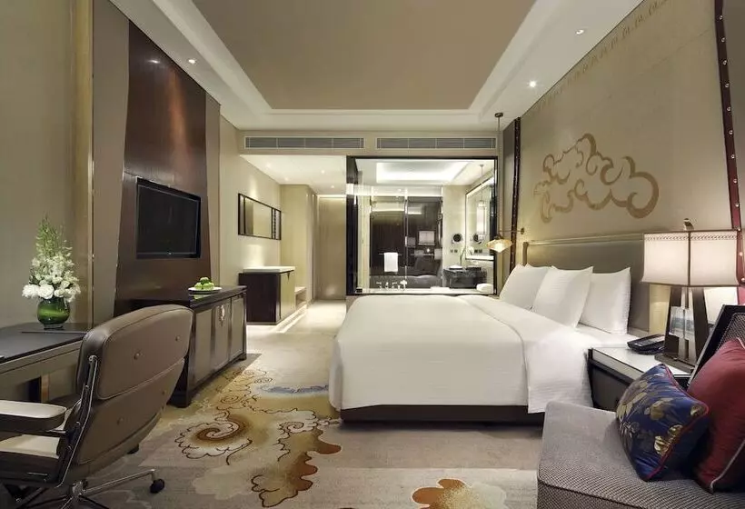 هتل Wanda Vista Xining