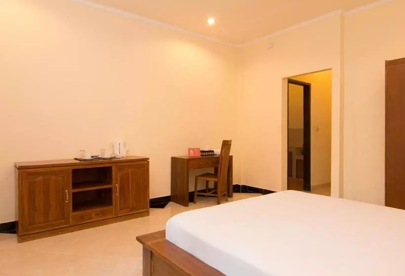 ホテル Zen Rooms Ubud Jatayu