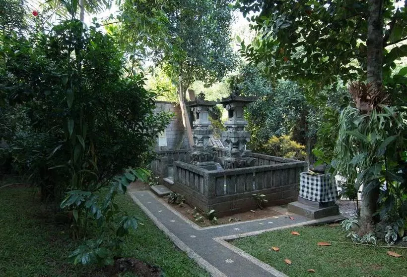 ホテル Zen Rooms Ubud Jatayu