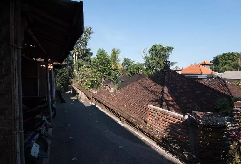ホテル Zen Rooms Ubud Jatayu