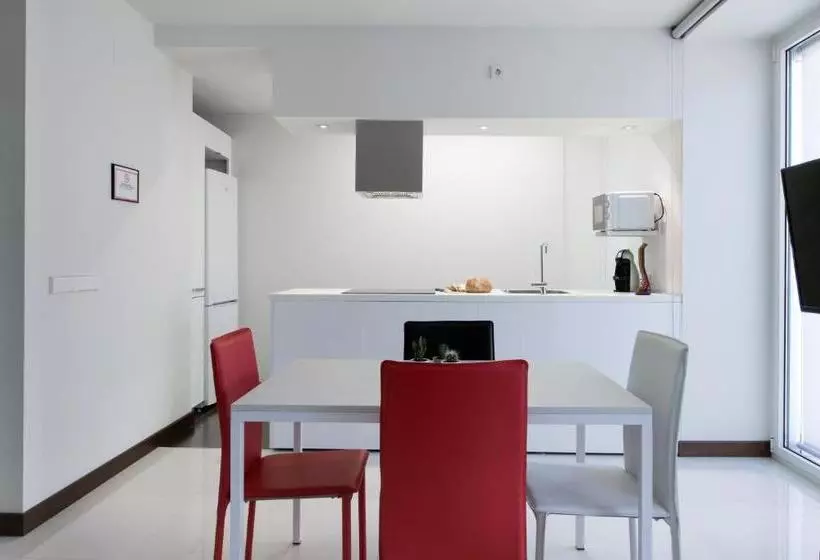 Roisa Suites