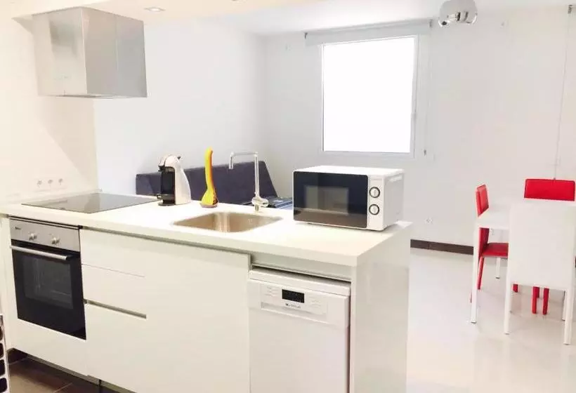 Roisa Suites