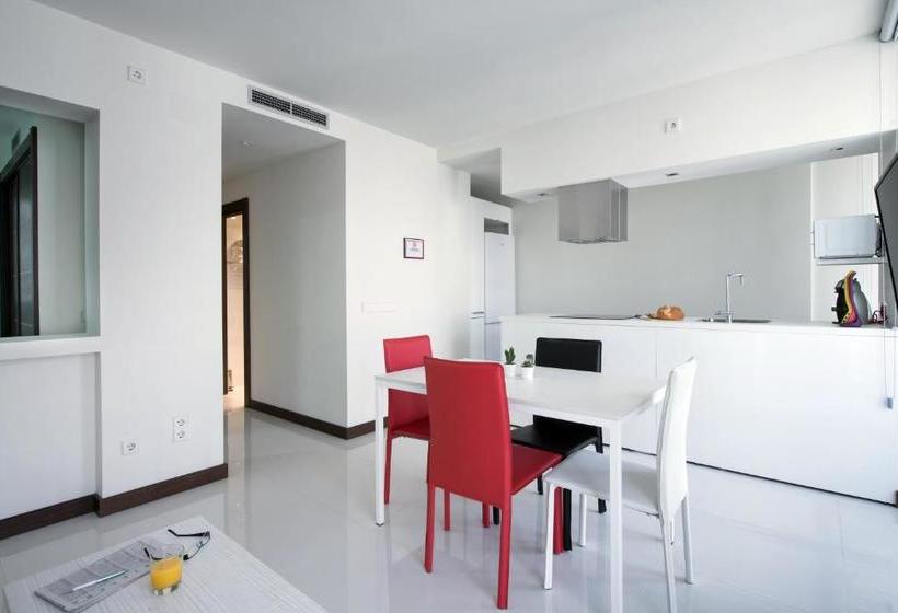 Roisa Suites