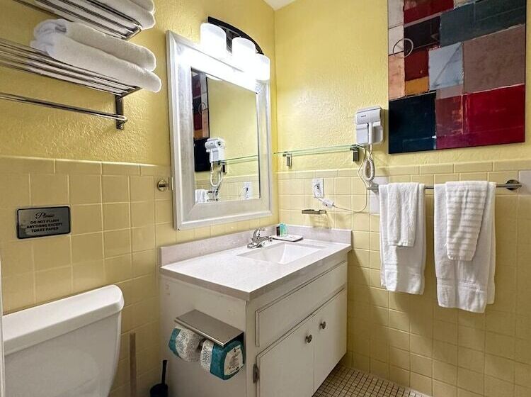 Sheridan Suites Apartments