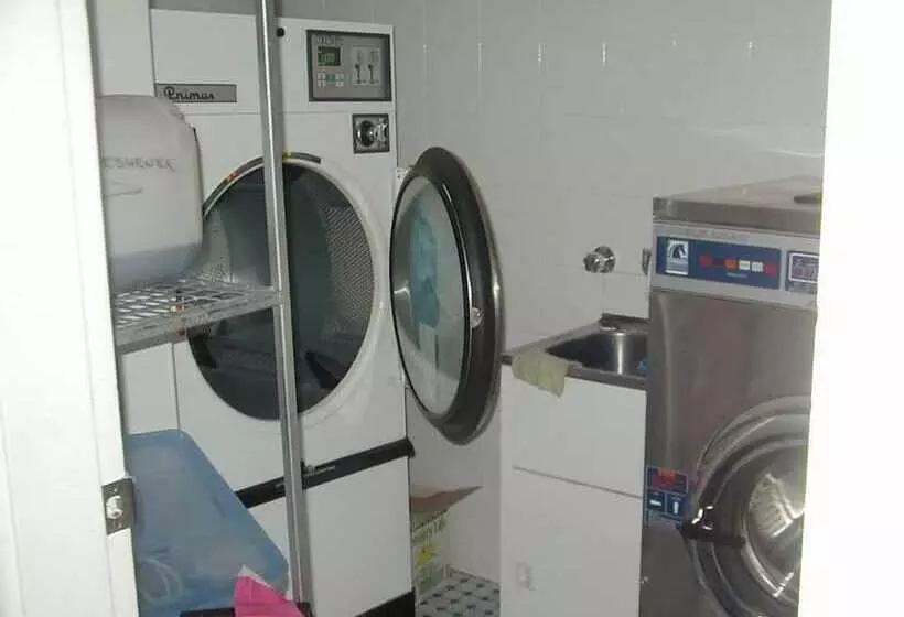 Sinclairs City Hostel
