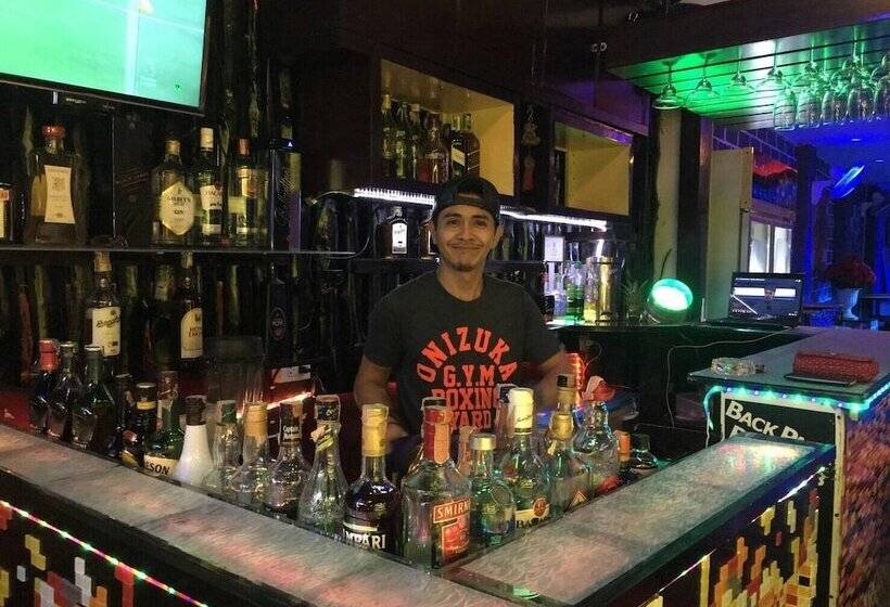 Backpack House Hostel