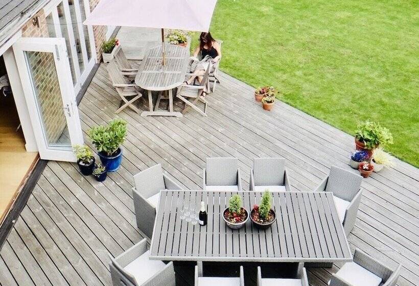 Aamiaismajoitus (B&B) The Thorpe Guesthouse