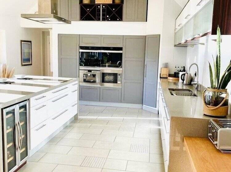 Aamiaismajoitus (B&B) The Thorpe Guesthouse