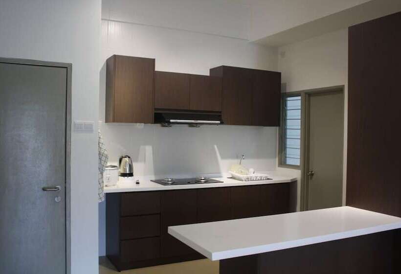 Cameron Golden Hills Resort