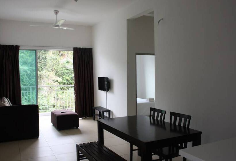 Cameron Golden Hills Resort