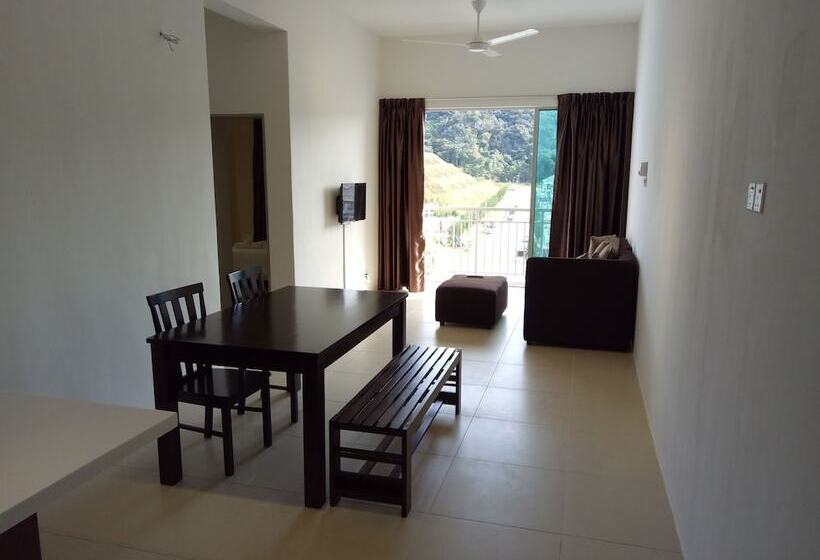 Cameron Golden Hills Resort