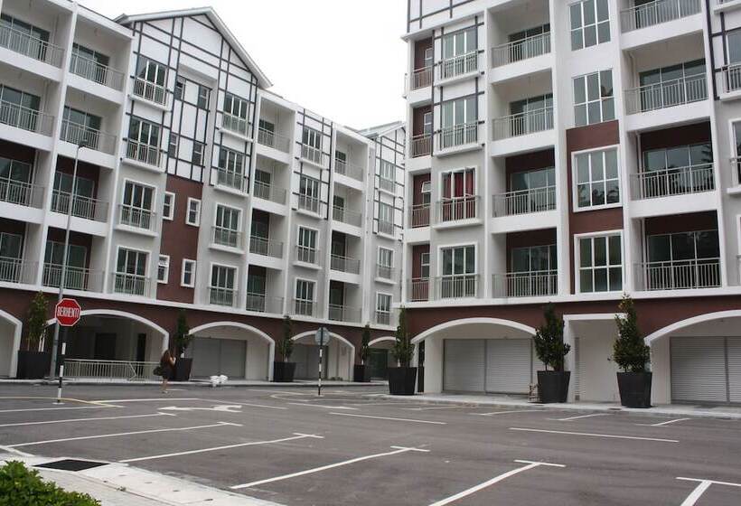 Cameron Golden Hills Resort