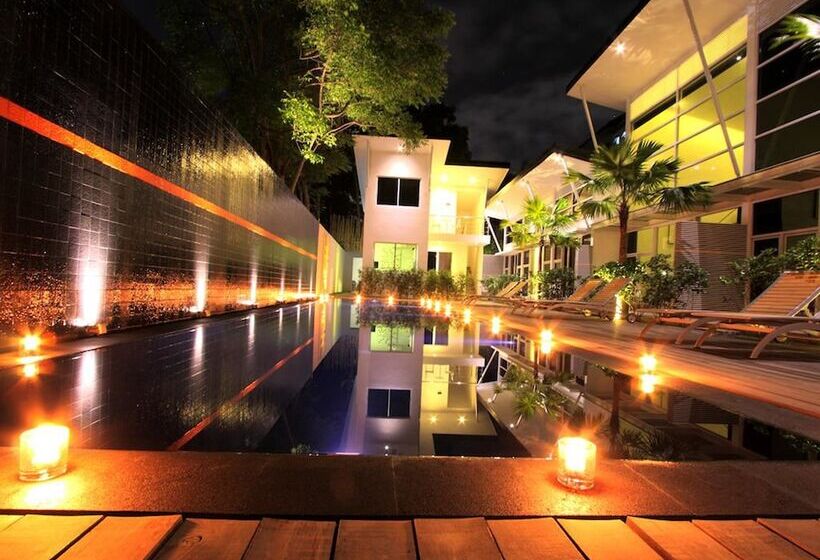 בית מלון כפרי Bali Yarra Villas  Seminyak