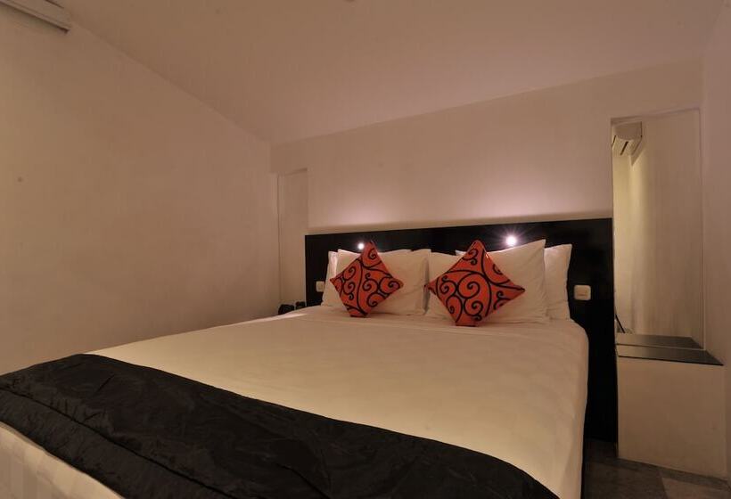 בית מלון כפרי Bali Yarra Villas  Seminyak