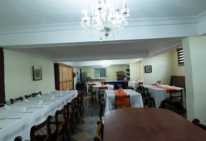 فندق Crystal Rose Ambassador