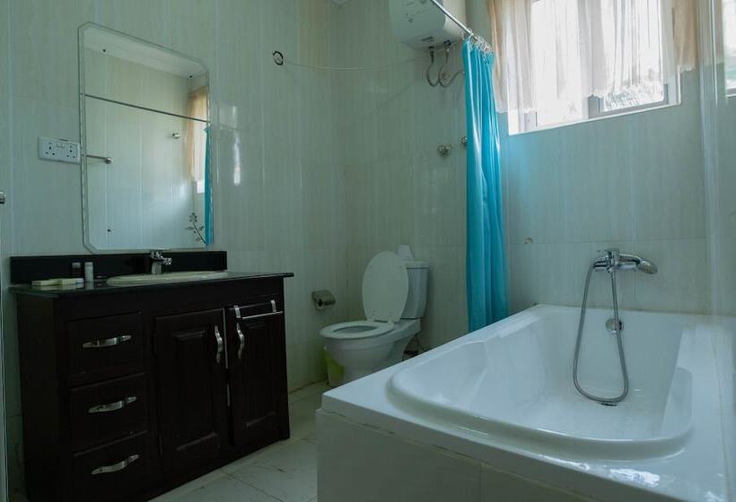 فندق Crystal Rose Ambassador