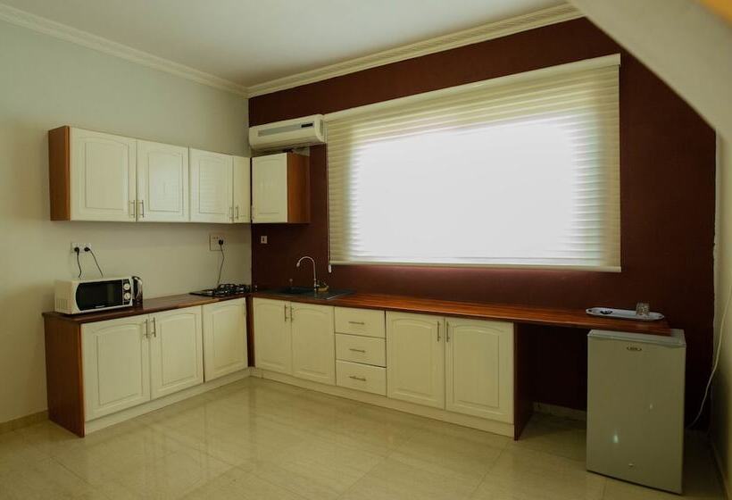 فندق Crystal Rose Ambassador