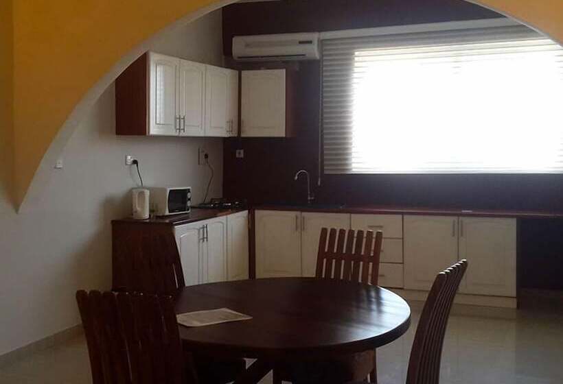 فندق Crystal Rose Ambassador