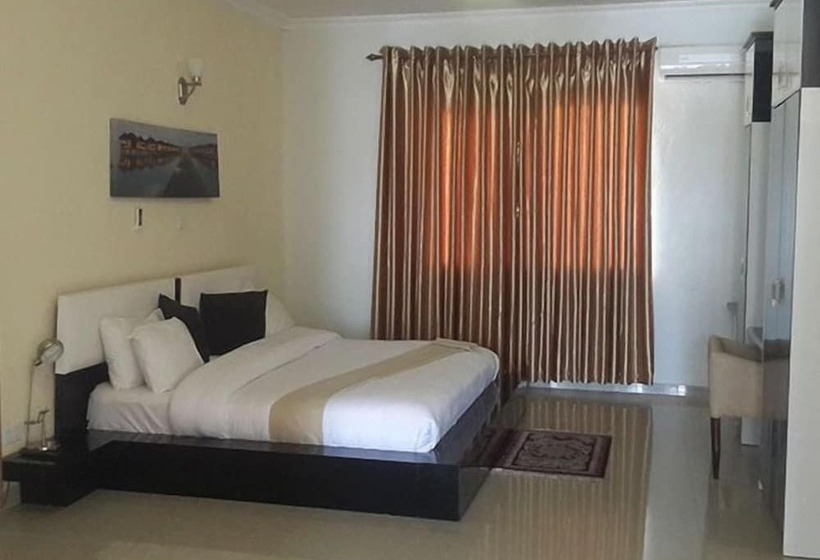 فندق Crystal Rose Ambassador