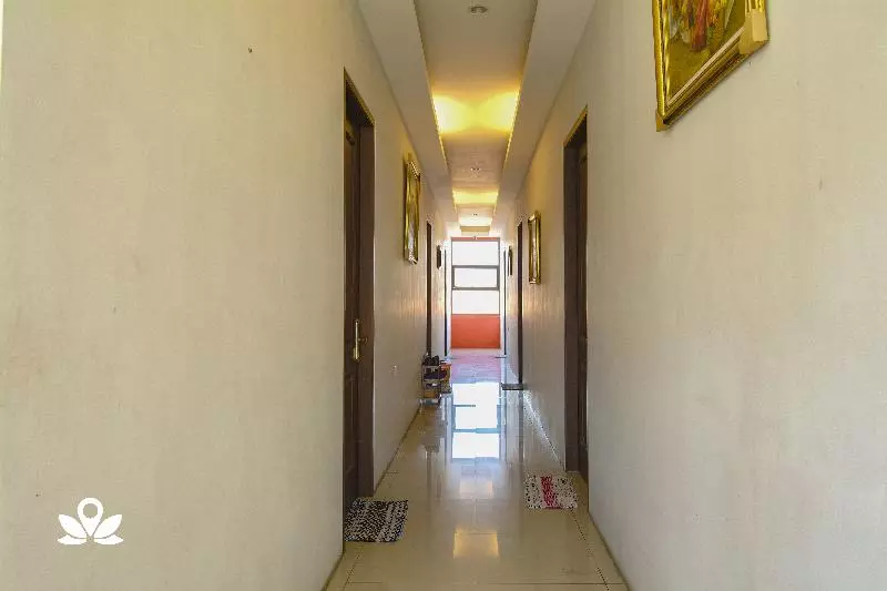 ホテル Family Guest House Kupang Baru