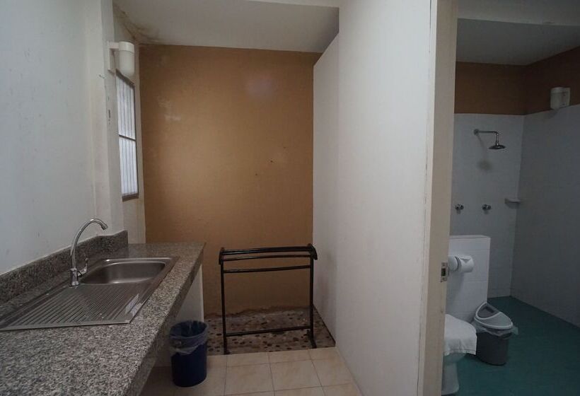 هتل Phuket Garden Home