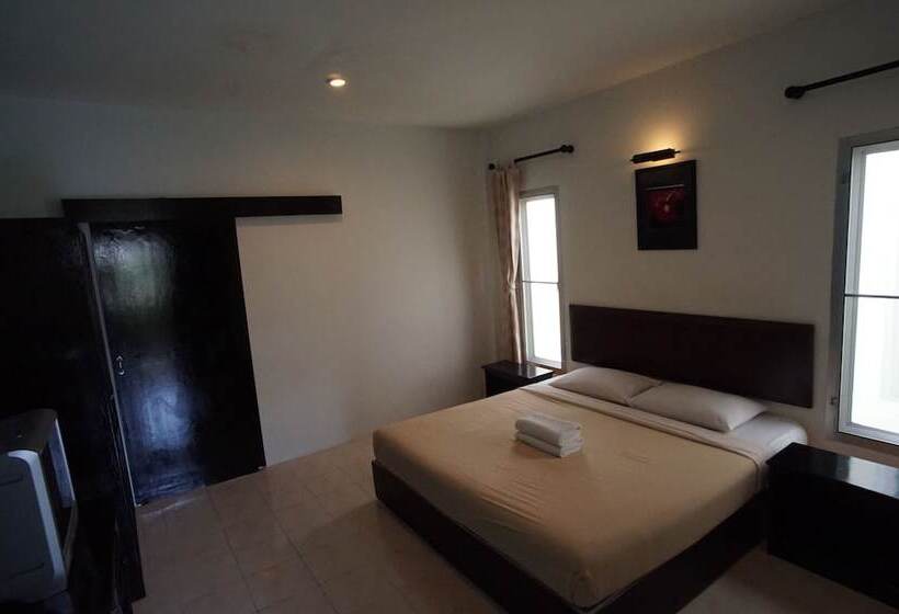 هتل Phuket Garden Home