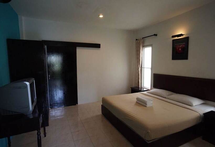 هتل Phuket Garden Home