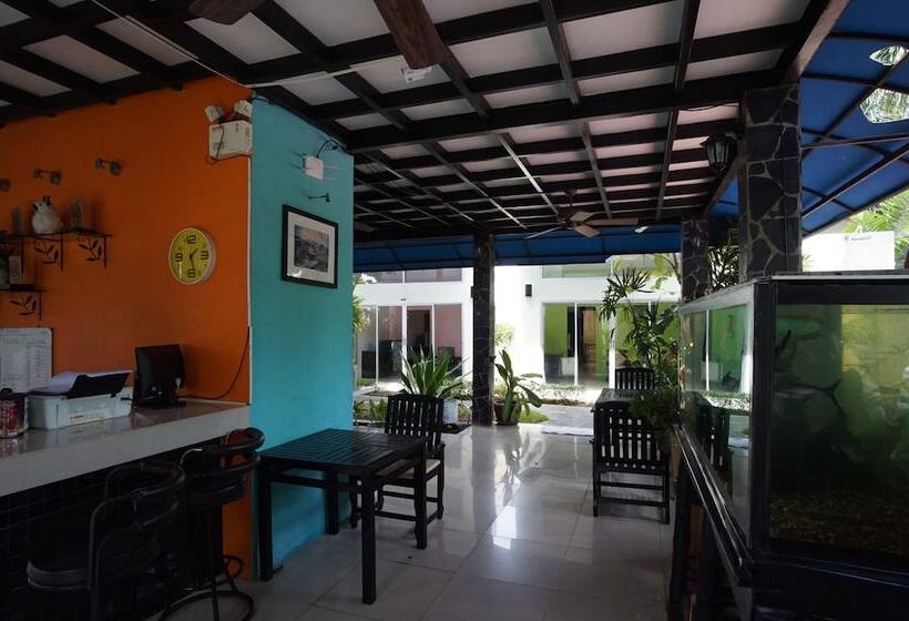 هتل Phuket Garden Home