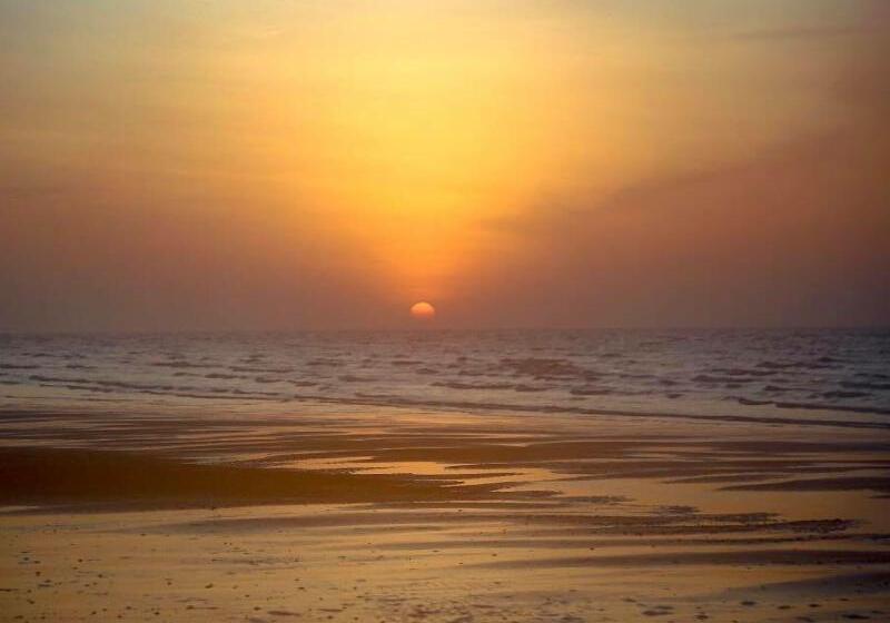 ホテル Phunyanuch