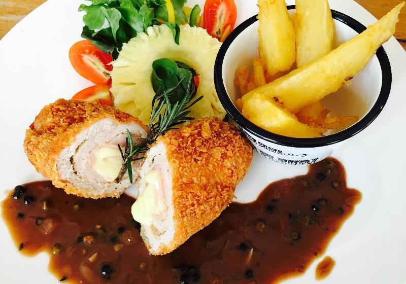 ホテル Phunyanuch