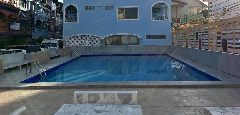 ホテル Phunyanuch