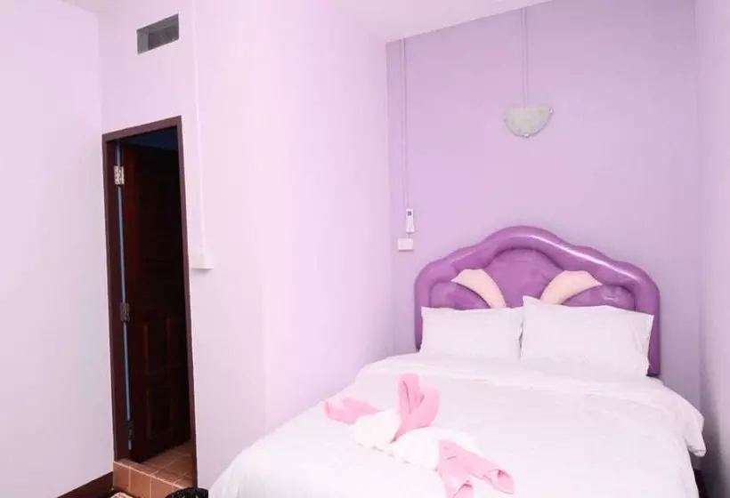 هتل The Best Riverside Guesthouse