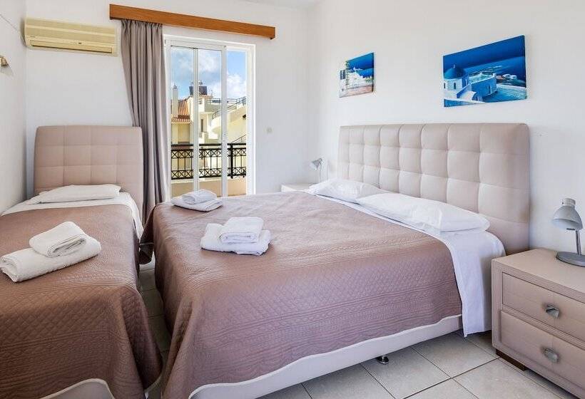 Johnhara Studios & Apartments